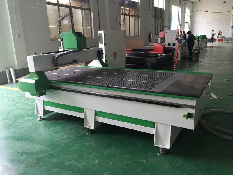 1300*2500mm Wood CNC Router Machine For Solid wood door making