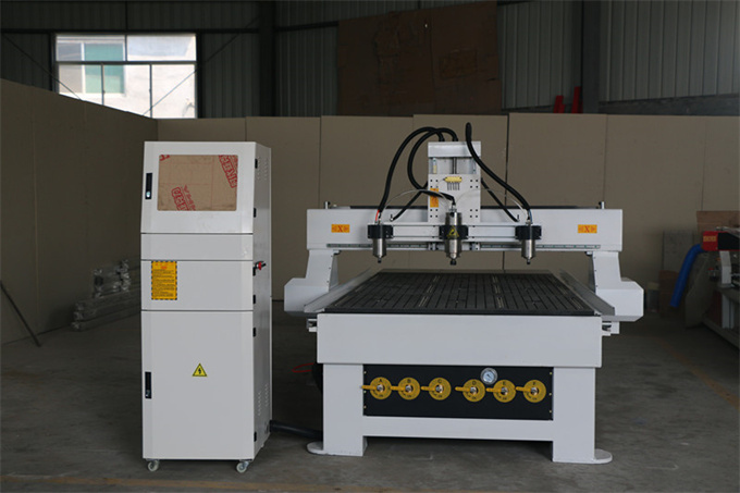 Wood Cnc Router Engraving Machine With Multi Three Spindles 1325