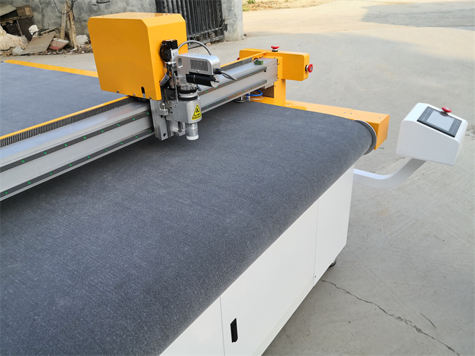 Cheap Vibrating Knife Fabric Leather Cloth Cutting Cnc Machine 1600*2500mm